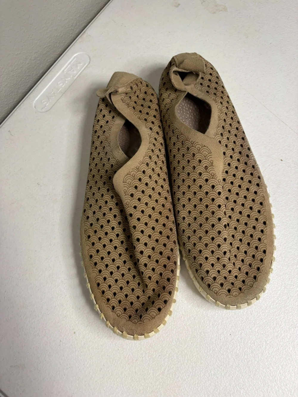 Ilse Jacobsen Tulip 139 Slip On Sneakers Latte Tan Perforated Shoes EU 39